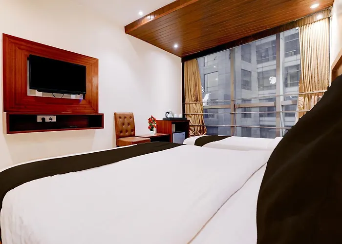 Super Townhouse Oak Times Square Le Western