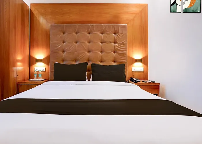 Super Townhouse Oak Times Square Le Western